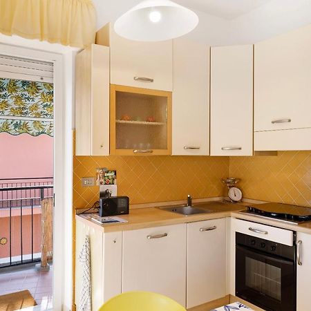 Attico Cielo E Mare Apartment Spotorno Exterior photo