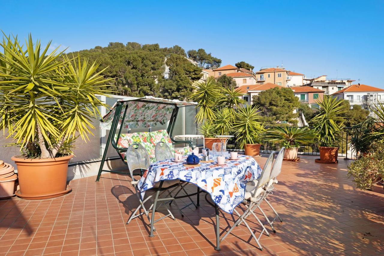 Attico Cielo E Mare Apartment Spotorno Exterior photo